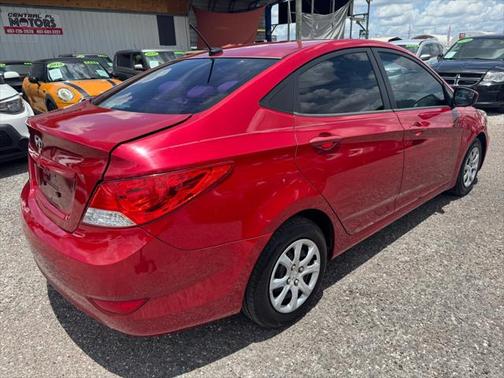2013 Hyundai Accent GLS