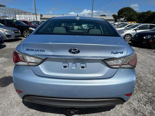 2011 Hyundai SONATA Hybrid Base