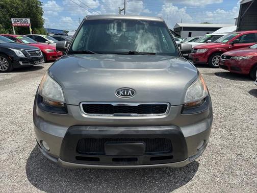 2010 Kia Soul +