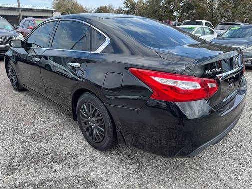 2017 Nissan Altima 2.5 SV