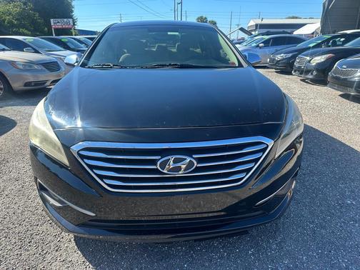 2017 Hyundai SONATA SE