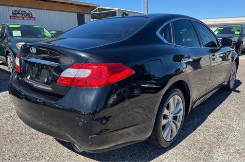 2013 INFINITI M37x Base
