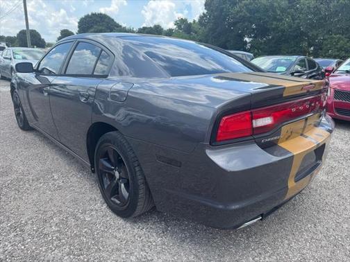 2013 Dodge Charger SE