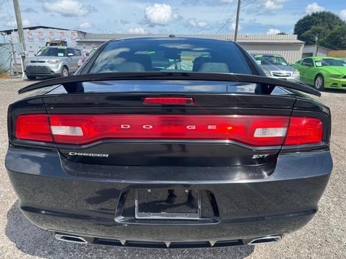 2014 Dodge Charger SXT