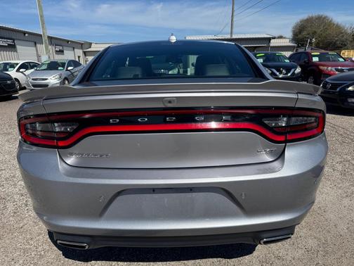 2017 Dodge Charger SXT