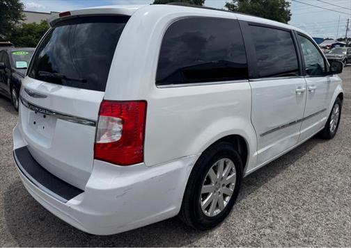 2014 Chrysler Town & Country Touring