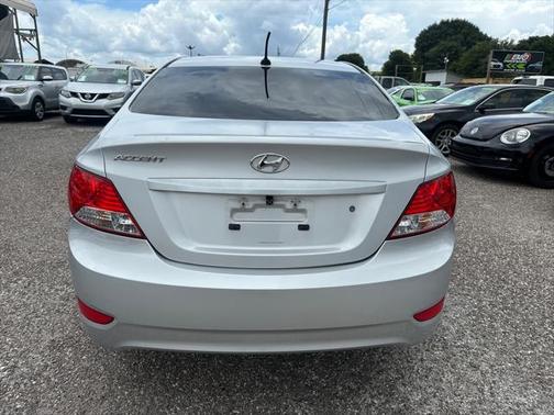 2013 Hyundai Accent GLS