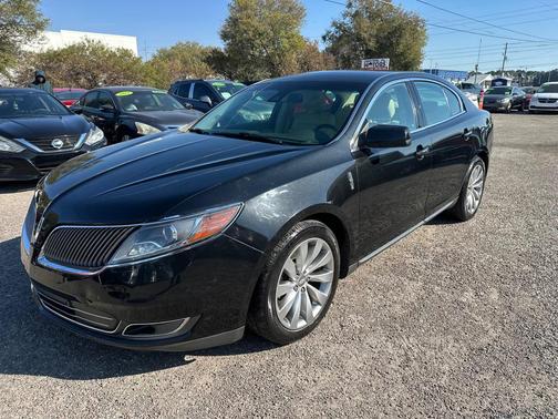 2015 Lincoln MKS Base