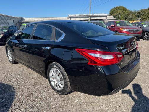 2016 Nissan Altima 2.5 SV