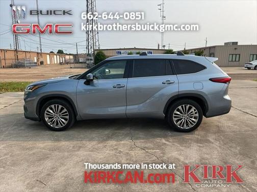 2022 Toyota Highlander Platinum