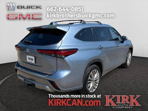 2022 Toyota Highlander Platinum