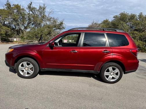 2010 Subaru Forester 2.5 X Limited