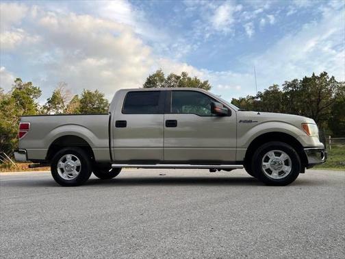 2010 Ford F-150 XLT SuperCrew
