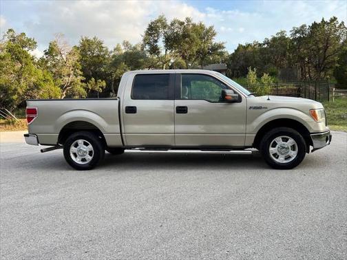 2010 Ford F-150 XLT SuperCrew