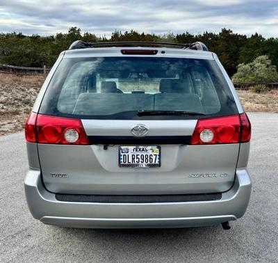 2008 Toyota Sienna LE