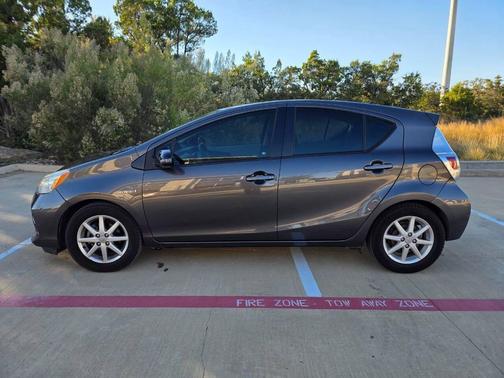 2013 Toyota Prius c Four