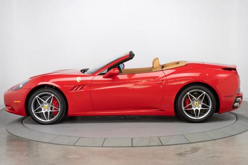 2011 Ferrari California Base