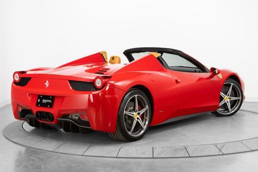 2015 Ferrari 458 Spider Base