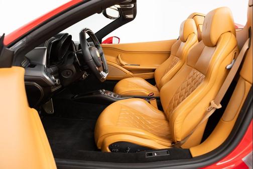 2015 Ferrari 458 Spider Base