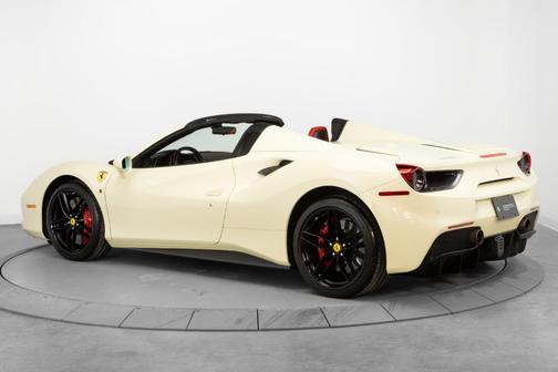 2018 Ferrari 488 Spider Base