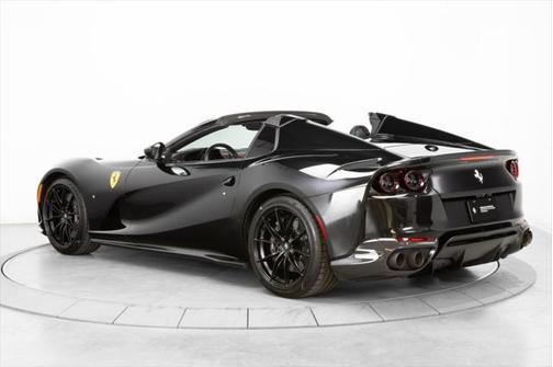 2021 Ferrari 812 GTS Convertible