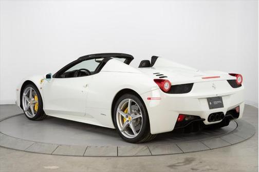 2015 Ferrari 458 Spider Base