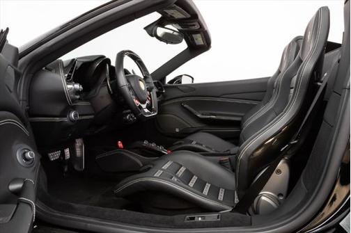 2018 Ferrari 488 Spider Base
