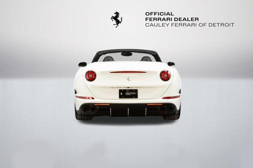 2016 Ferrari California T