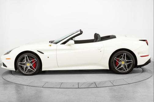 2016 Ferrari California T
