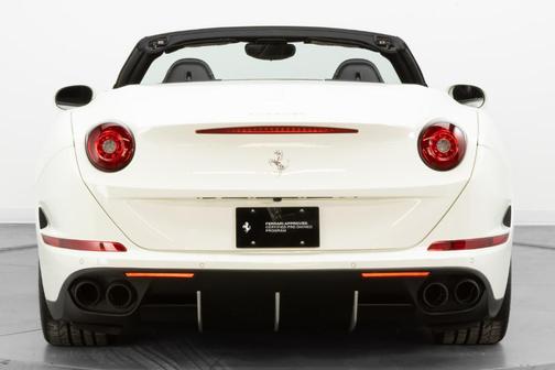 2016 Ferrari California T