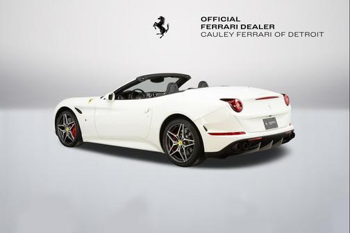 2016 Ferrari California T