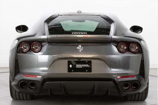 2020 Ferrari 812 Superfast Base