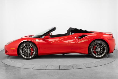 2019 Ferrari 488 Spider Base