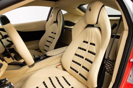 Rosso Scuderia 2018 Ferrari 812 Superfast Base