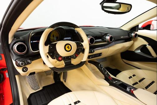 Rosso Scuderia 2018 Ferrari 812 Superfast Base