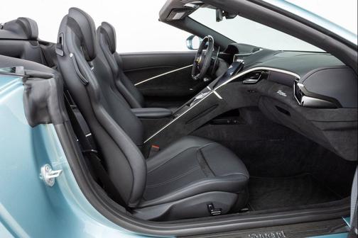 Nero 2010 Ferrari California Base