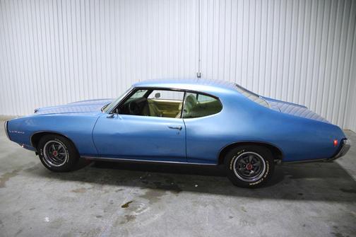 1969 Pontiac LeMans Coupe