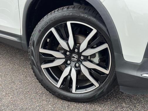 2021 Honda Pilot Touring 8-Passenger