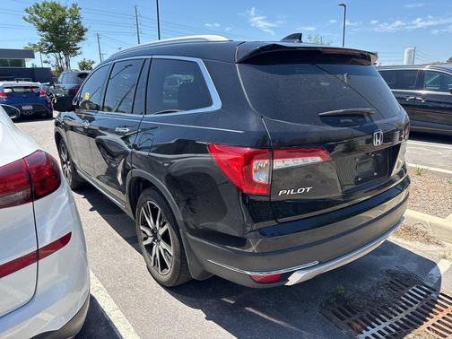 2019 Honda Pilot Touring 8-Passenger
