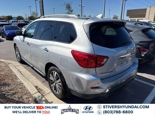 2020 Nissan Pathfinder SL 2WD