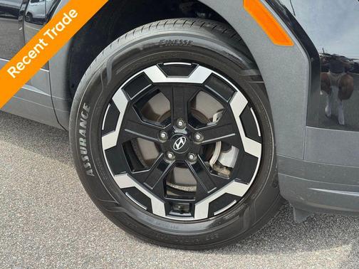 Phantom Black 2024 Hyundai SANTA FE SE