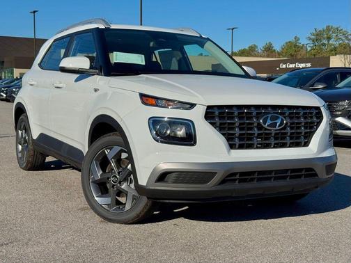 Lunar White 2026 Hyundai VENUE SEL