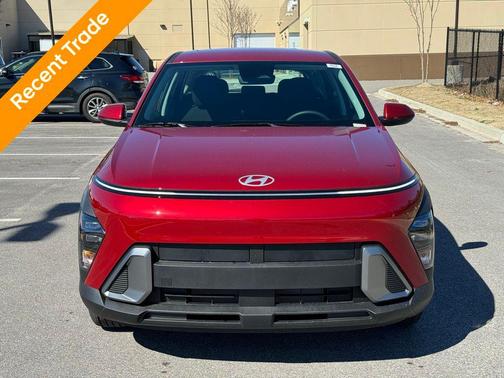 2025 Hyundai KONA SE
