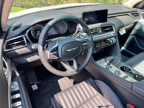 2026 Genesis G70 2.5T AWD Prestige