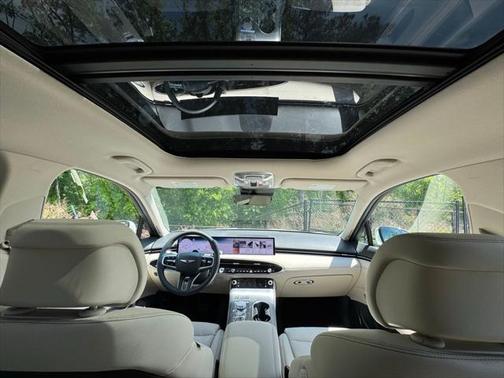 2026 Genesis GV70 2.5T Select
