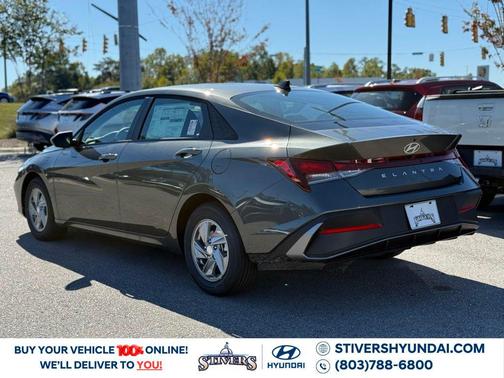 2026 Hyundai ELANTRA SE