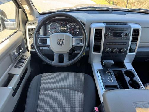 Bright Silver Metallic Clearcoat 2011 Dodge Ram 1500 SLT
