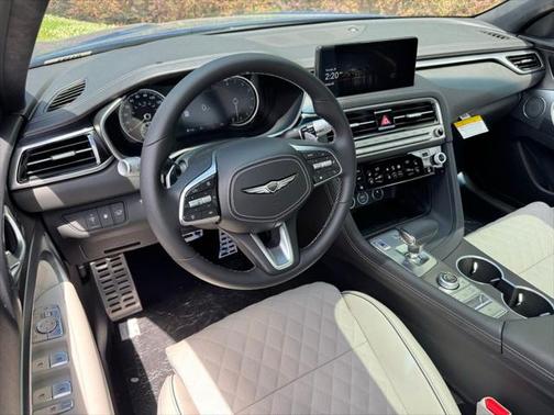 2025 Genesis G70 3.3T RWD Sport Advanced