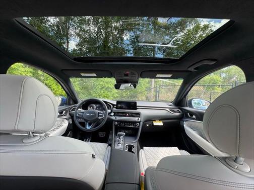 2025 Genesis G70 3.3T RWD Sport Advanced