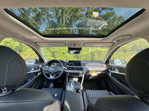 2026 Genesis G70 2.5T RWD Prestige